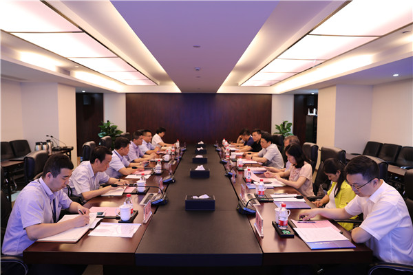 武汉市汉阳区区委书记马泽江一行到我司调查互换