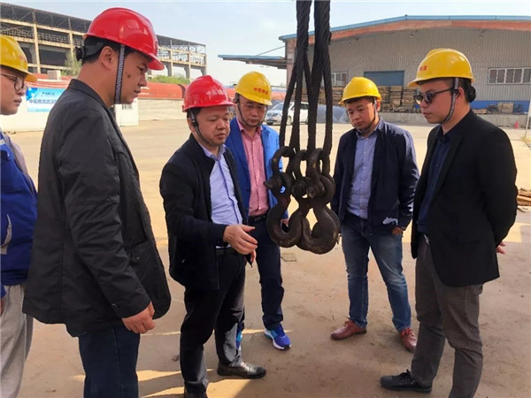 公司副总经理徐愧儒一行赴武汉发展安全出产查抄