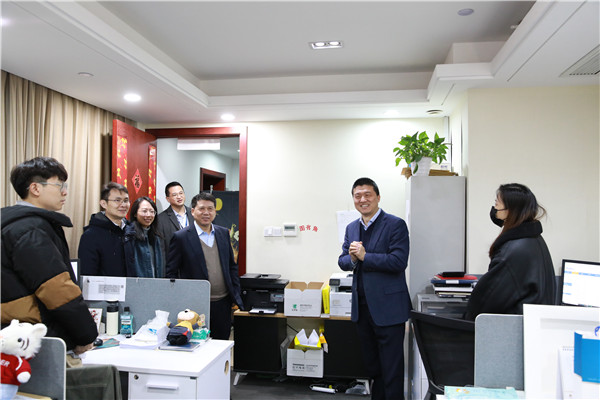 新春开工首日 公司辅导班子走访慰问在杭各单元员工