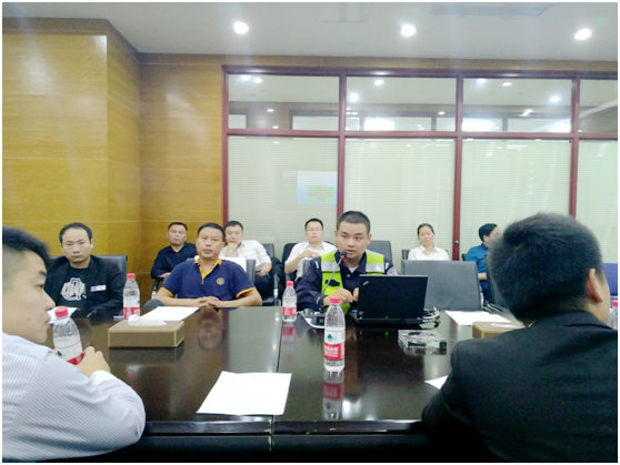 公司组织驾驶员进行路线安全知识、、、交通司法律规学习